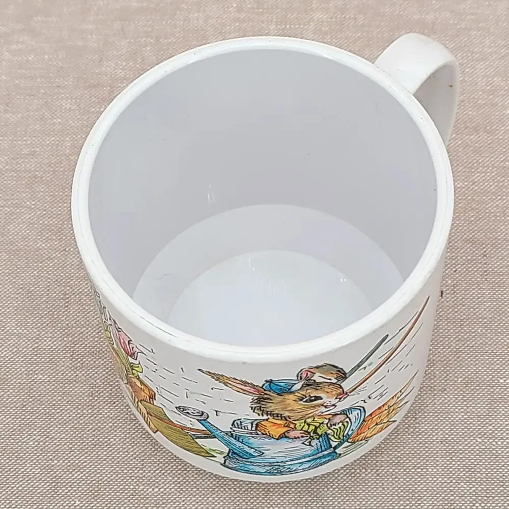 Vintage Oneida Ware Peter Rabbit Children Melmac Plastic Melamine Cup 1970’s